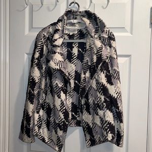 Vince Camuto Xs black white teddy coat Xs NWT